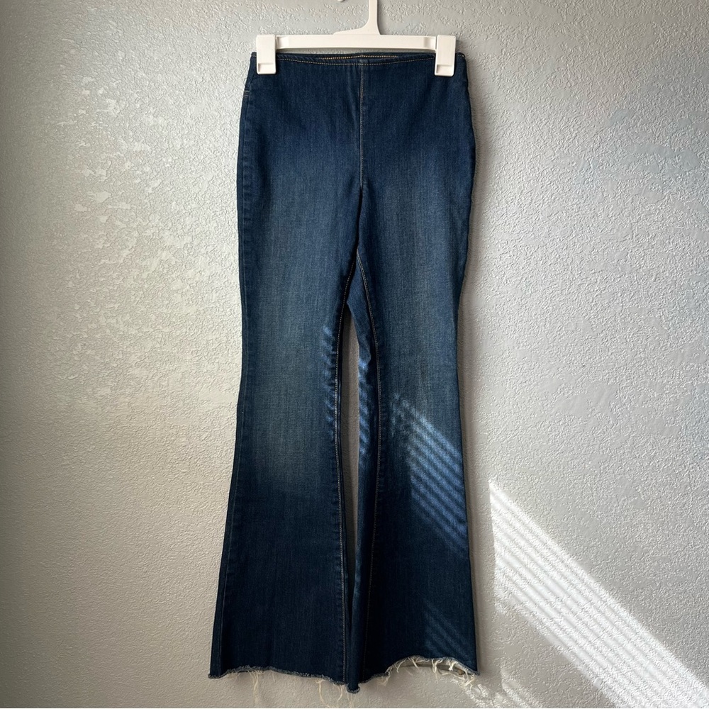 INC Pull On Flare Jeans Womens 0 Dark Wash Raw Hem Stretch Denim